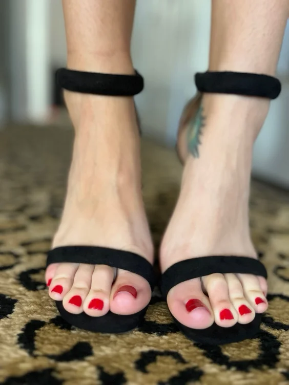 Mani/Pedi