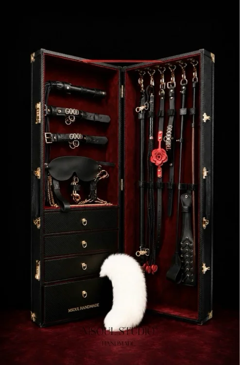 KING’S CHEST