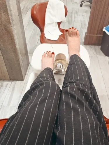 Mani-Pedi