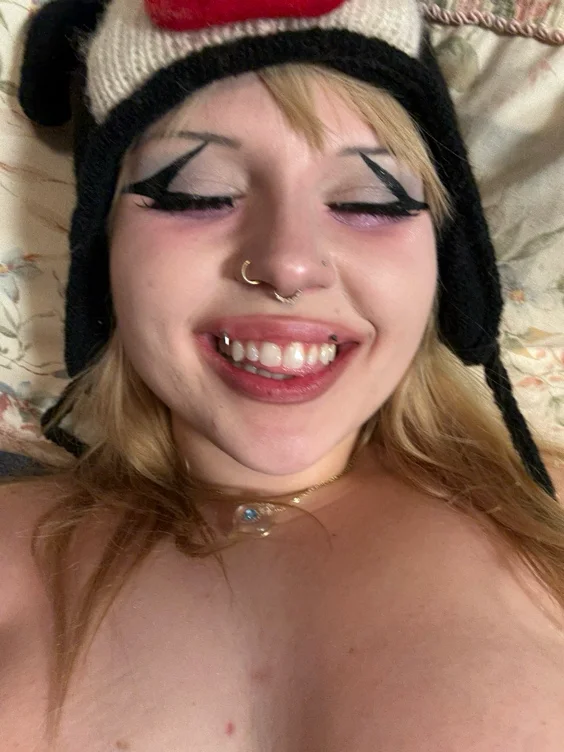 put a smile on lucy 💗