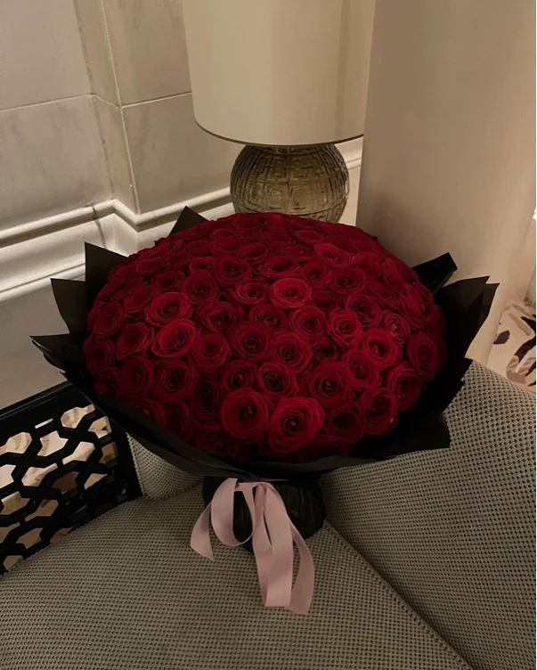 Red roses