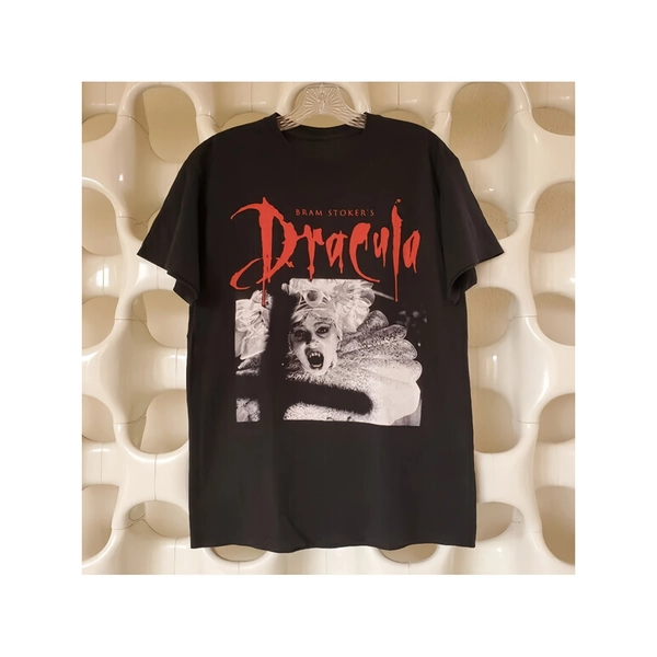Retro Bram Stoker Dracula Film Grafik T-Shirt | Klassisches Horrorfilm Design mit Bela Lugosi und Draculas Schloss, Rundhalsausschnitt, Kurzarm, Bequem, Ganzjahresartikel, Geeignet für Männer und Frauen.