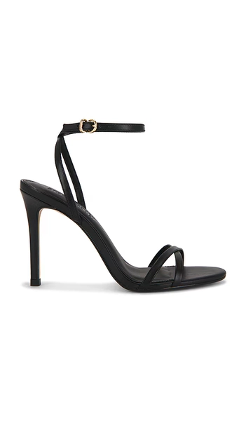 Steve Madden Jypsey Heel in Black