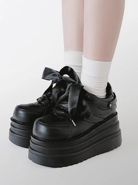 Black Jirai Kei Platforms with Lace-up Closure Design
