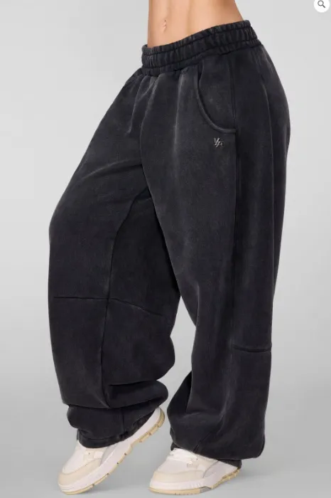 Studio Edit Barrel Jogger / Washed Black