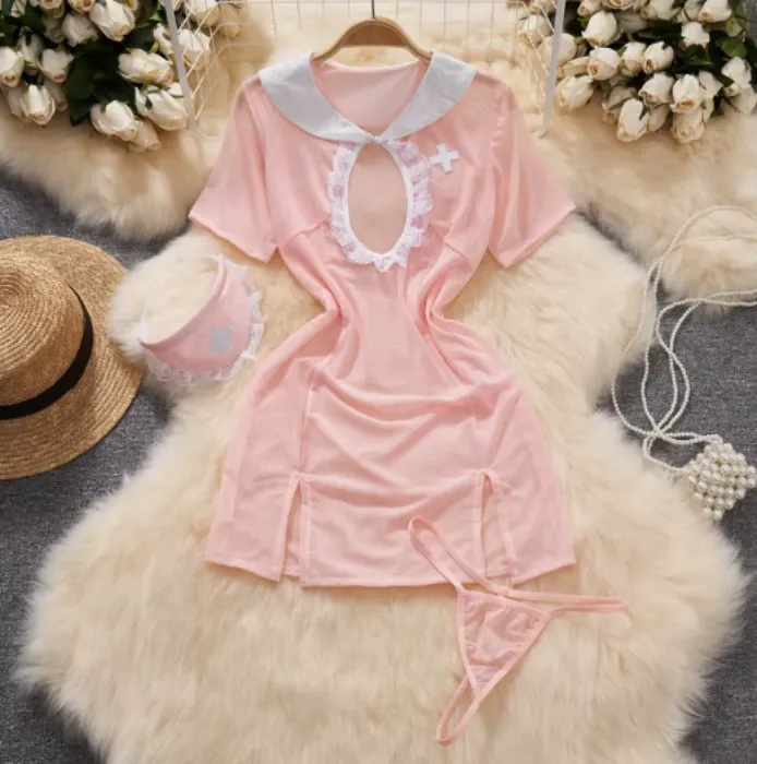 Kawaii pink nurse cosplay