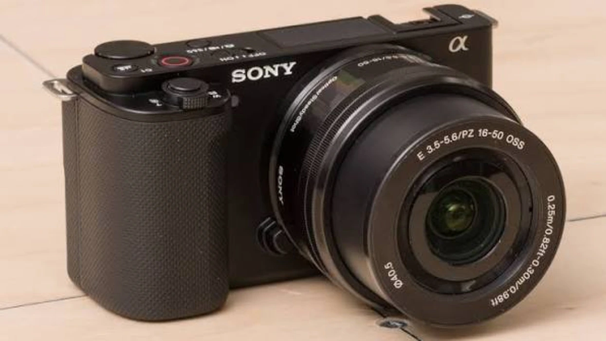 HELP ME FUND A CAMERA!!!