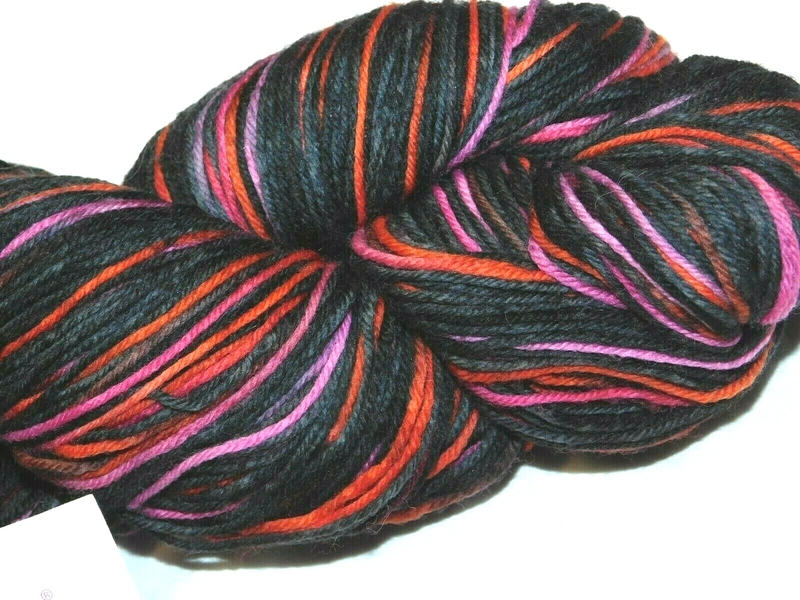 RED WING BLACKBIRD 100g Skein 462yd Knit Picks STROLL FNGRNG SW Merino Wool YARN