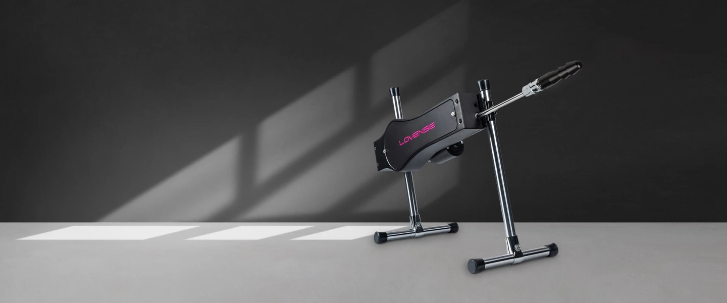Lovense F— Machine: App-controlled automatic thrusting sex machine!