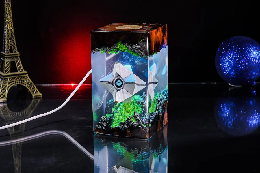 De.s.ti.ny2 Lamp , Custom Anime Night Lamp, Epoxy Resin Lamp, Handmade Resin Wood Lamp, Custom Night Light, Handcrafted Gift - Etsy Canada