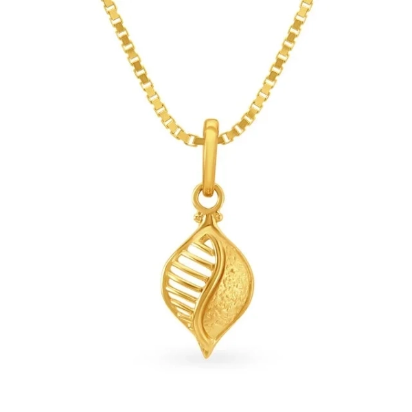 Baroque Yellow Gold Leaf Pendant