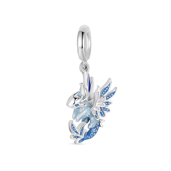 Check this out from gnoce! Flying Dragon Pendant