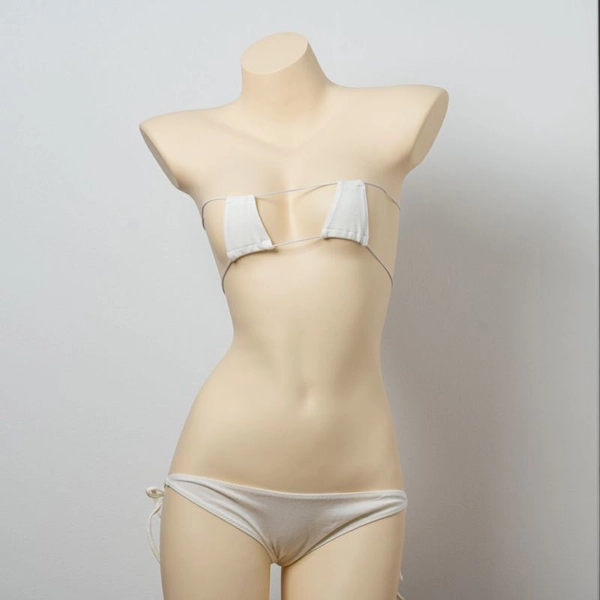 グラビアの眼帯ブラ〈白〉 & 超ローライズ 紐パンツ〈白〉 | プレデターラット