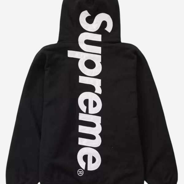 Black supreme hoodie
Medium size *bag not...