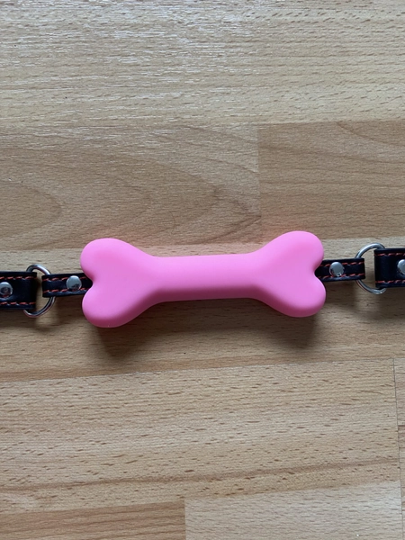 Pet play silicone bone gag - pink