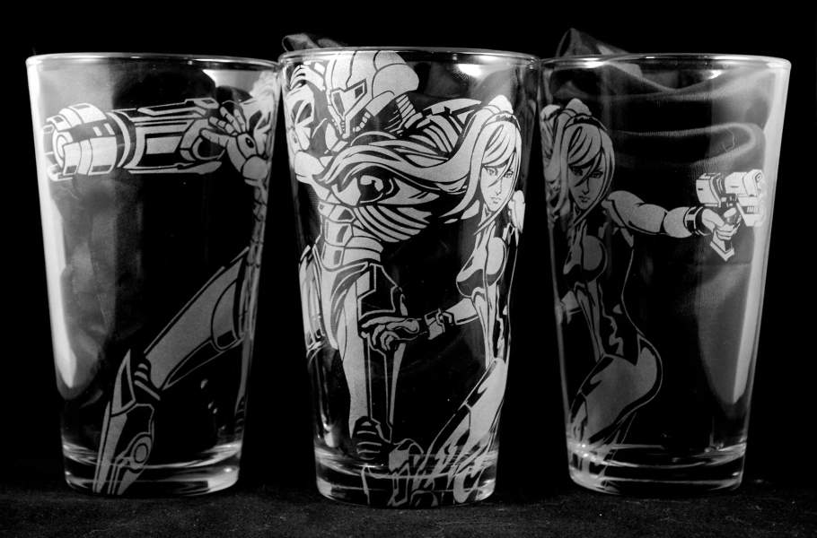 Samus and Power Suit Laser Engraved Pint Glass