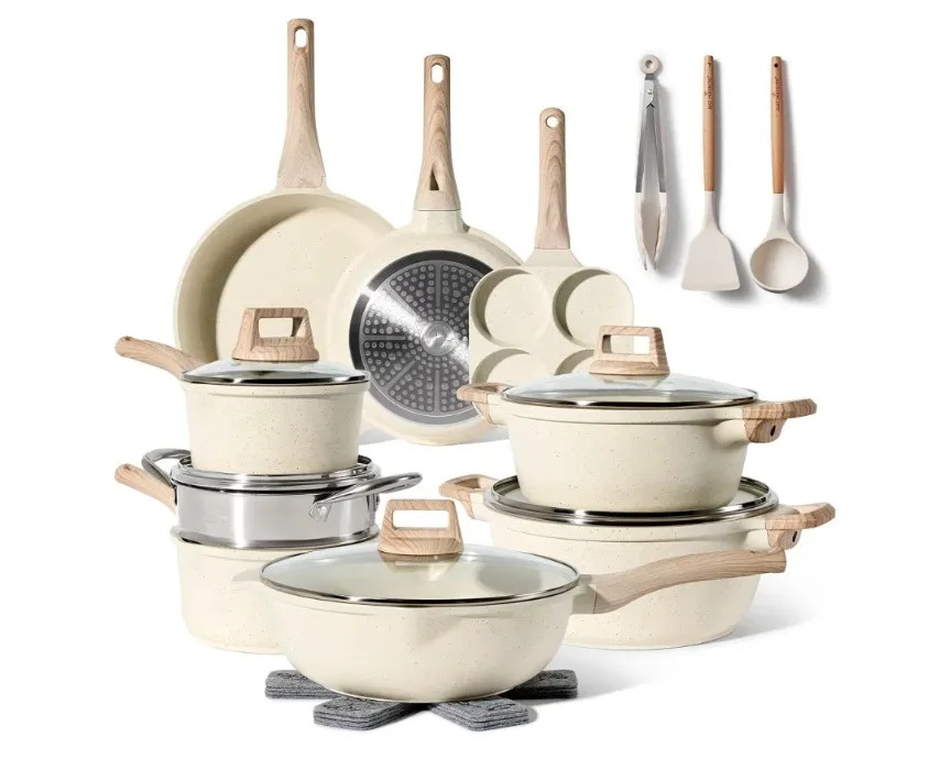 Kitchen pan set. 