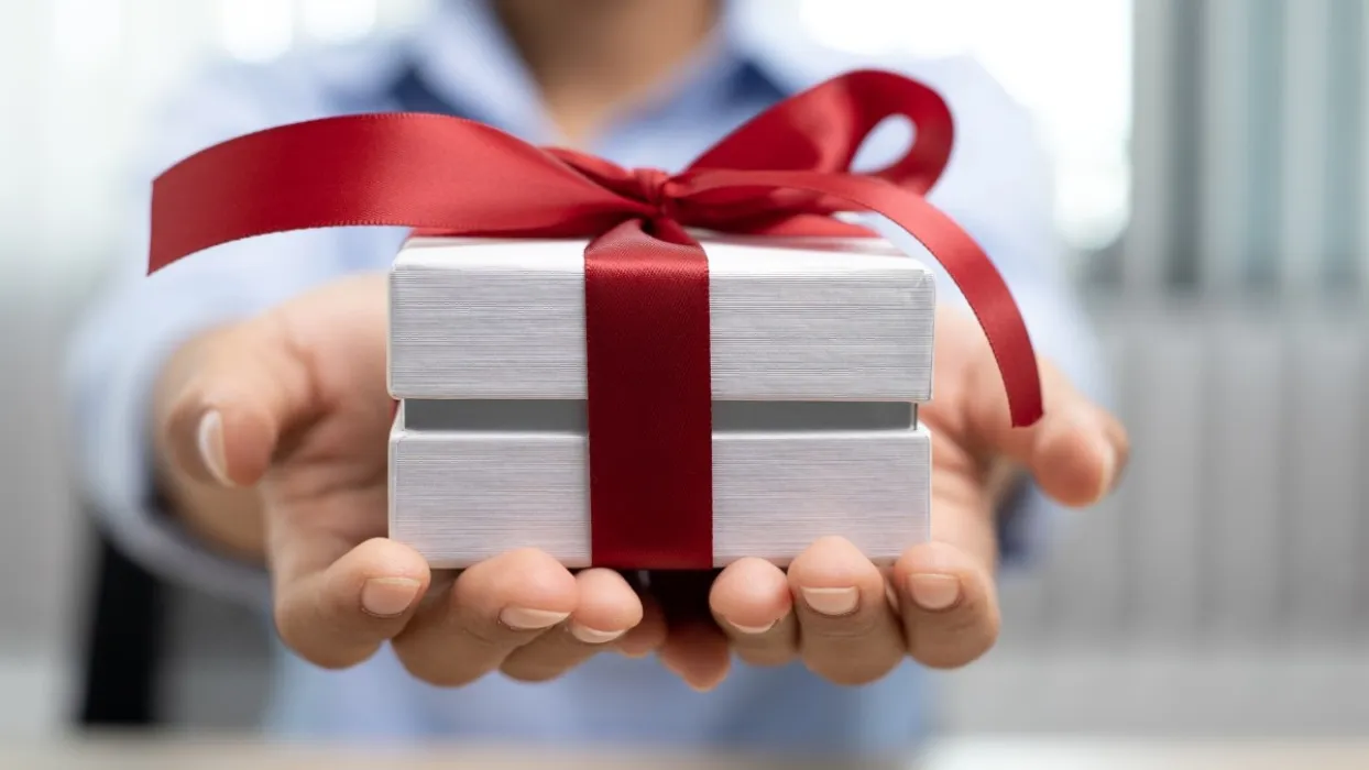 John G Gift