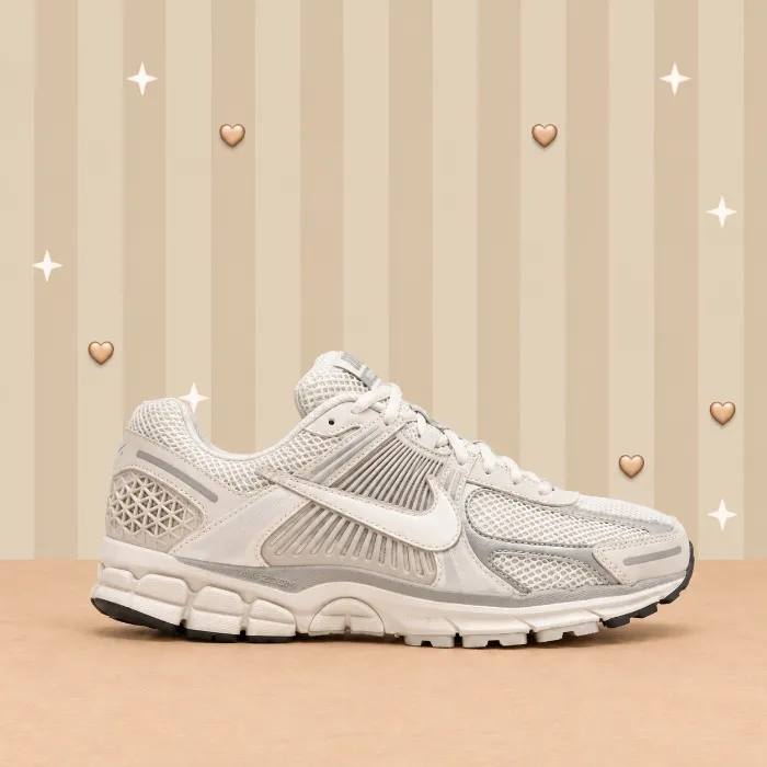 Nike Zoom Vomero 5 Women's Shoes