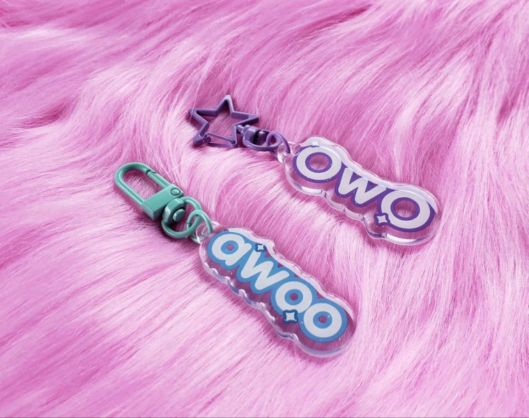 Owo Awoo || 2" Acrylic Charm Keychain - Etsy