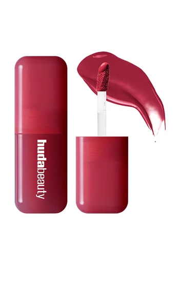 Huda Beauty Blush Filter Liquid Blush in Berry Fever.