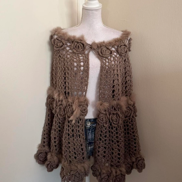 Vintage Brown Floral Knit Cape Shrug
Size: One Size...