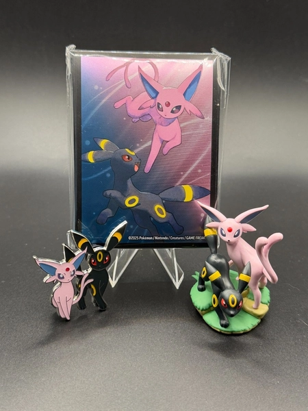 Umbreon & Espeon - Prismatic Premium Figure Collection Sleeves, Figure, and Pin