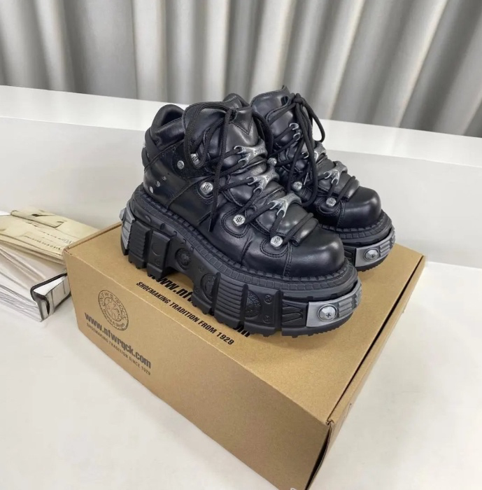New Rock Tank Boots 