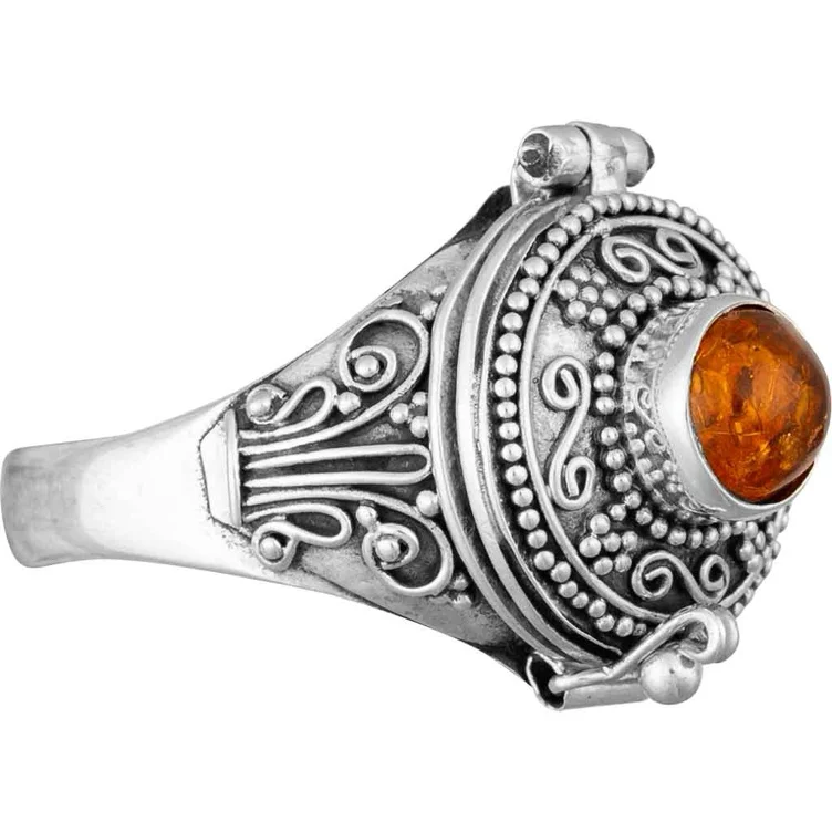 Medieval Amber Poison Ring - Medieval Collectibles