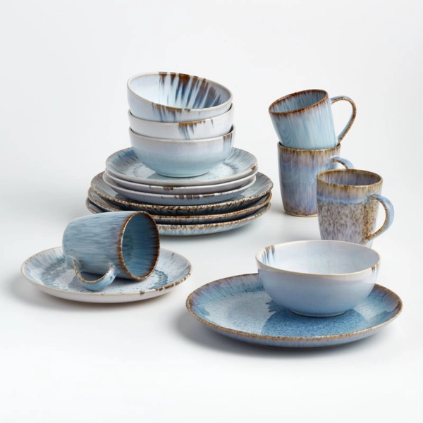 Julo 16-Piece Blue and White Dinnerware Set