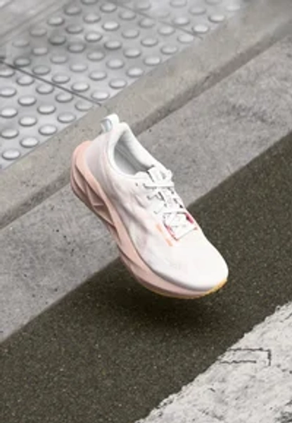 Running shoes 💕 🏃♀️NOVABLAST 5