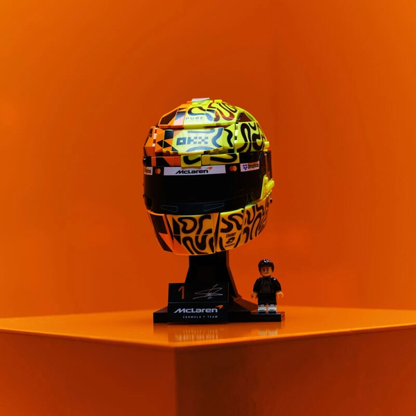 LEGO® Lando Norris Helmet Set