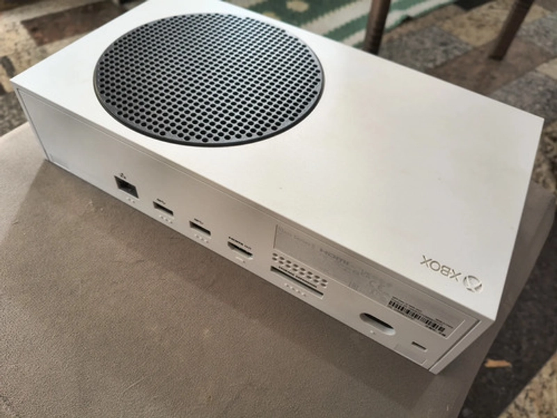Microsoft Xbox Series S 512gb (Used)