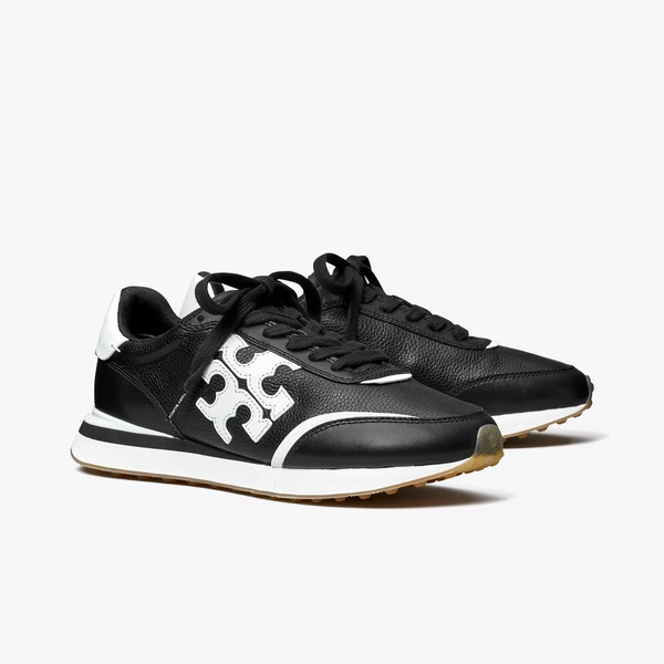 Destiny Trainer in black, size 11