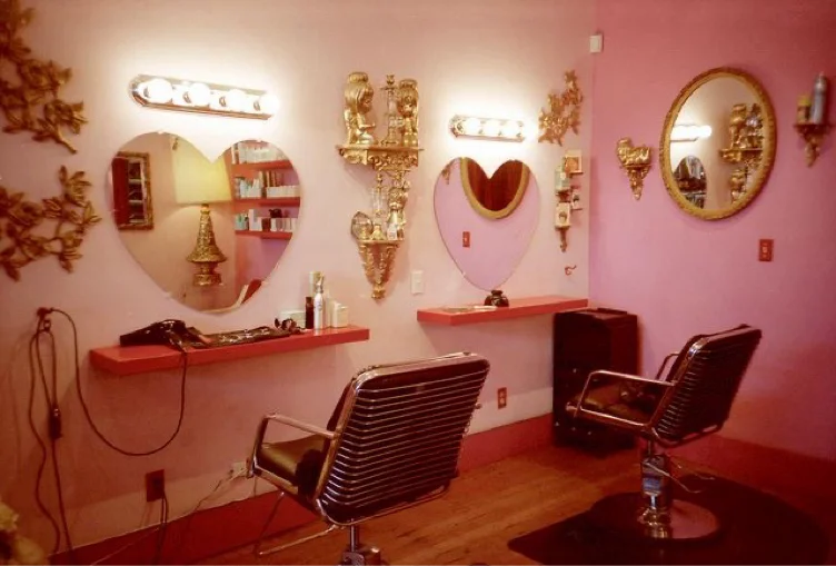 Get my hair done/hair treatment 