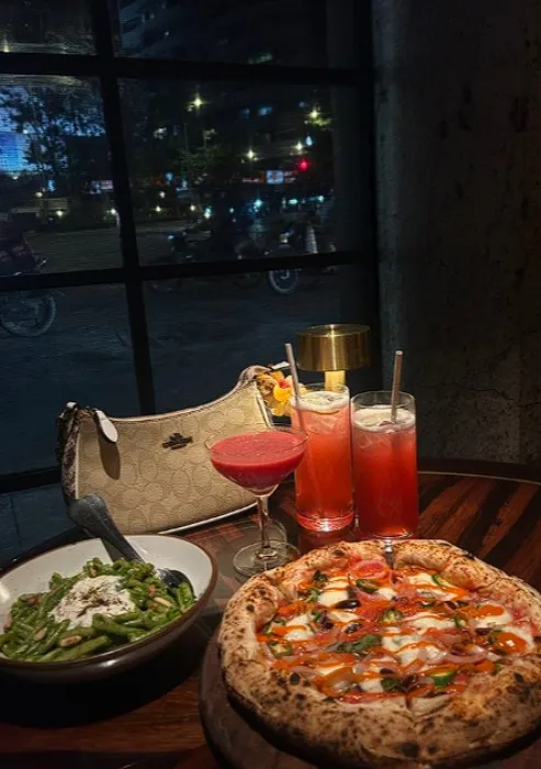 Late Night Dinner 🍕