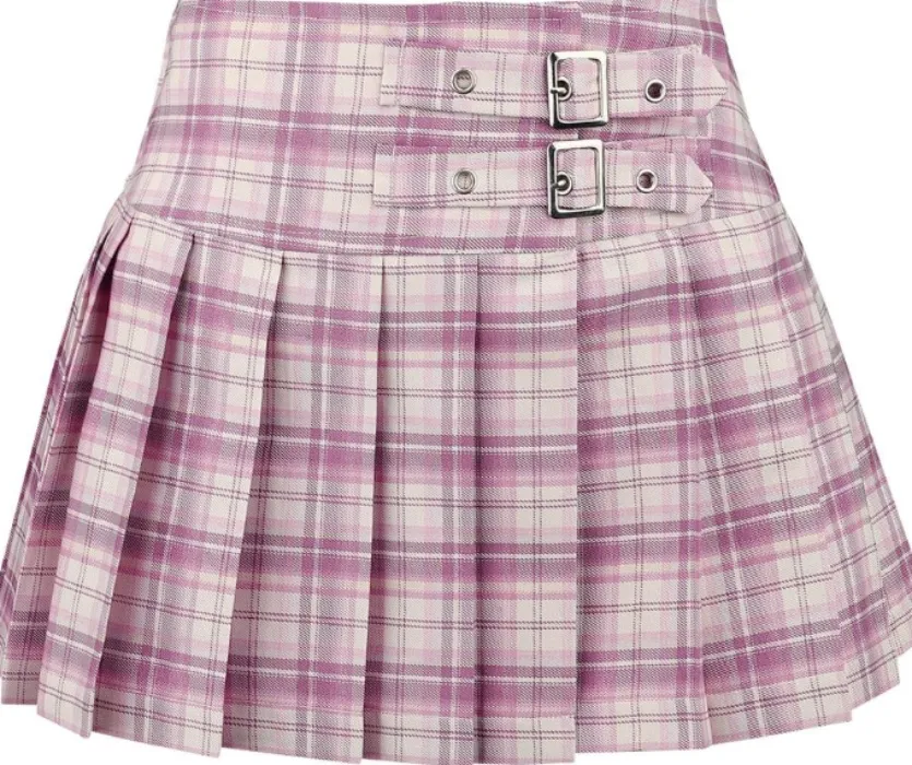 pink skirt <3
