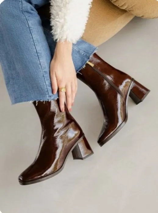 New patente boots .treat me 