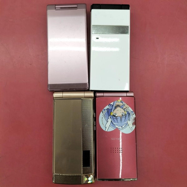 ケータイ4個セット　*ジャンクの為返品交換不可商品です