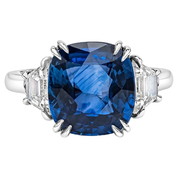 Sapphire & Diamond Halo (Roman Malakov)