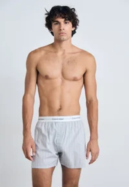 TRAD - Boxer - white