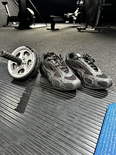 Nike Air Max Muse trainers in black