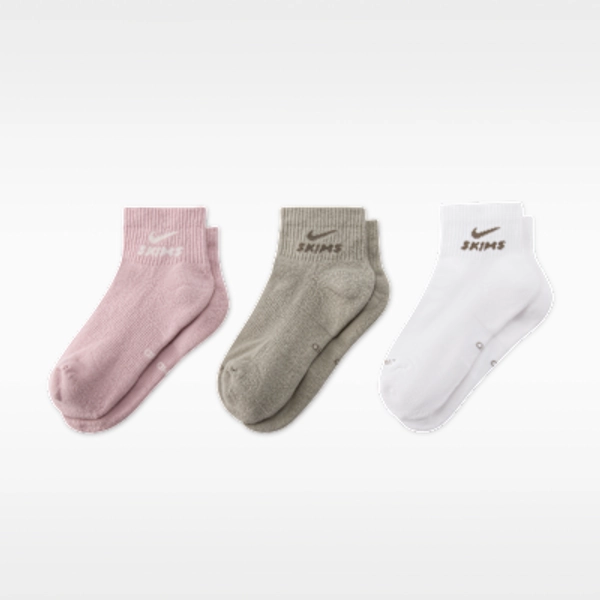 NikeSKIMS Women's Dri-FIT Quarter Socks (3 Pairs)