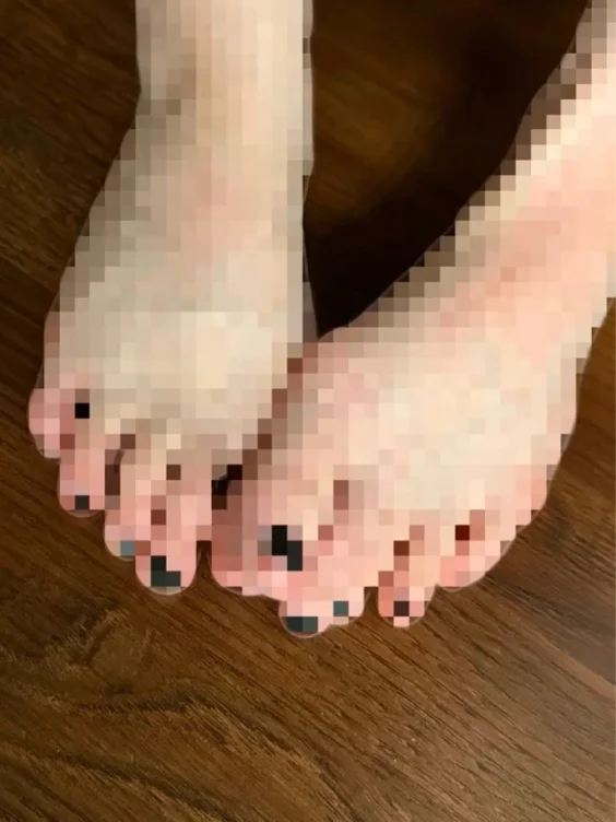 🦶Lavish pedicure🦶