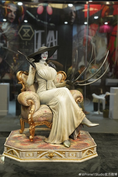 Prime 1 Studio TLCRE-01DX Throne Legacy Alcina Dimitrescu 1/4 Statue Deluxe Ver.