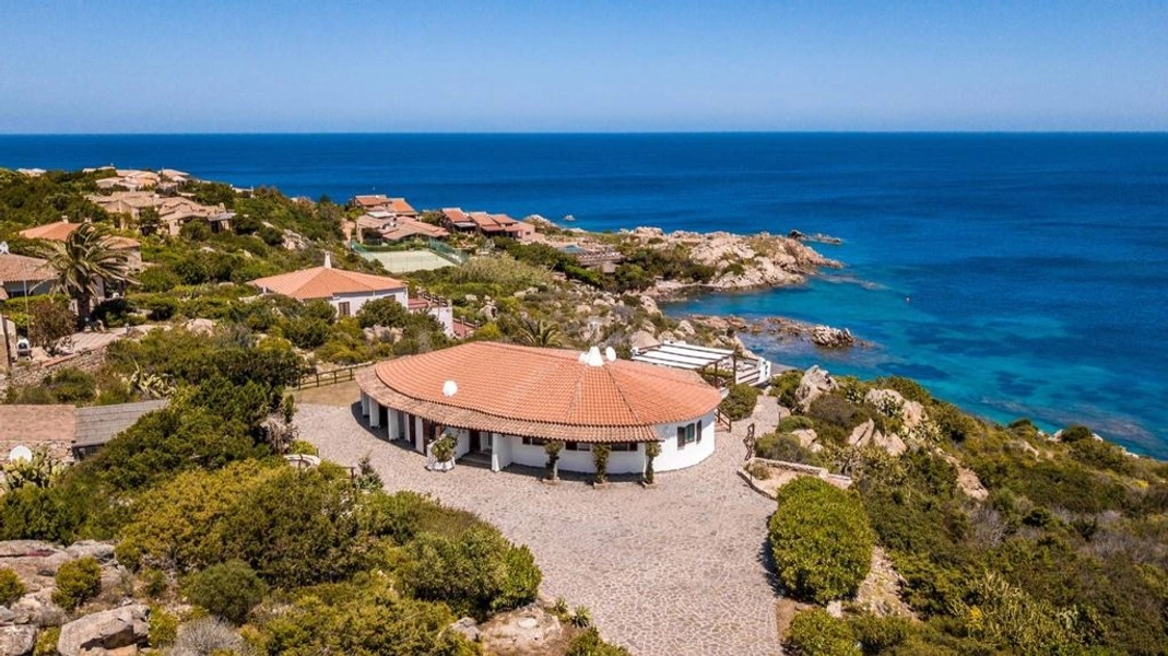 Luxury Villa for sale in Belvedere Isuledda, La Maddalena, Provincia di Sassari, Sardinia - 131307321