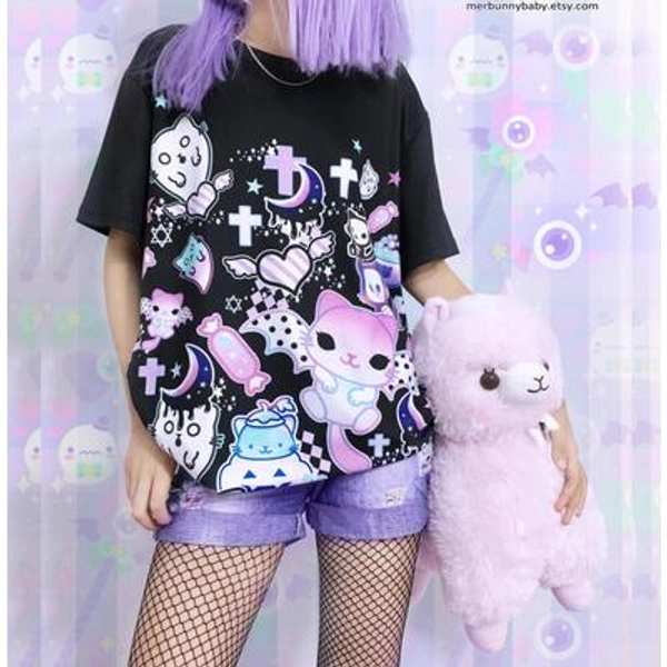 Magic cats - Unisex T-shirt - (Eco-friendly fabric) Kawaii pastel goth, creepy cute, spooky cat ghost, halloween, black tee - ET2