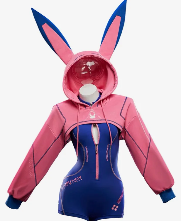 e-girl bunny cosplay 