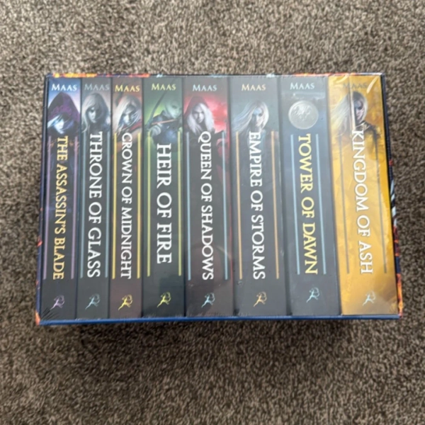 Throne of Glass Original Out of Print Box Set by Sarah J. Maas, Paperback