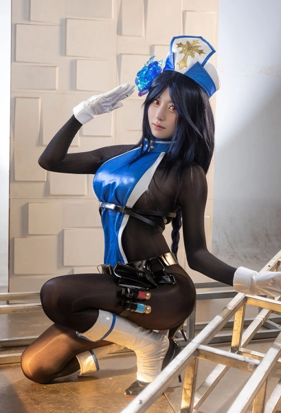 Goddess of Victory: Nikke Maiden: Ice Rose Cosplay Costume Jumpsuit and Top with Hat Flower